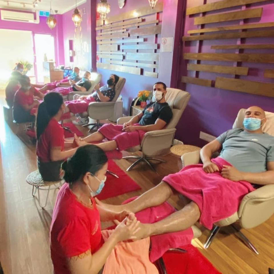 Happy thai massage 